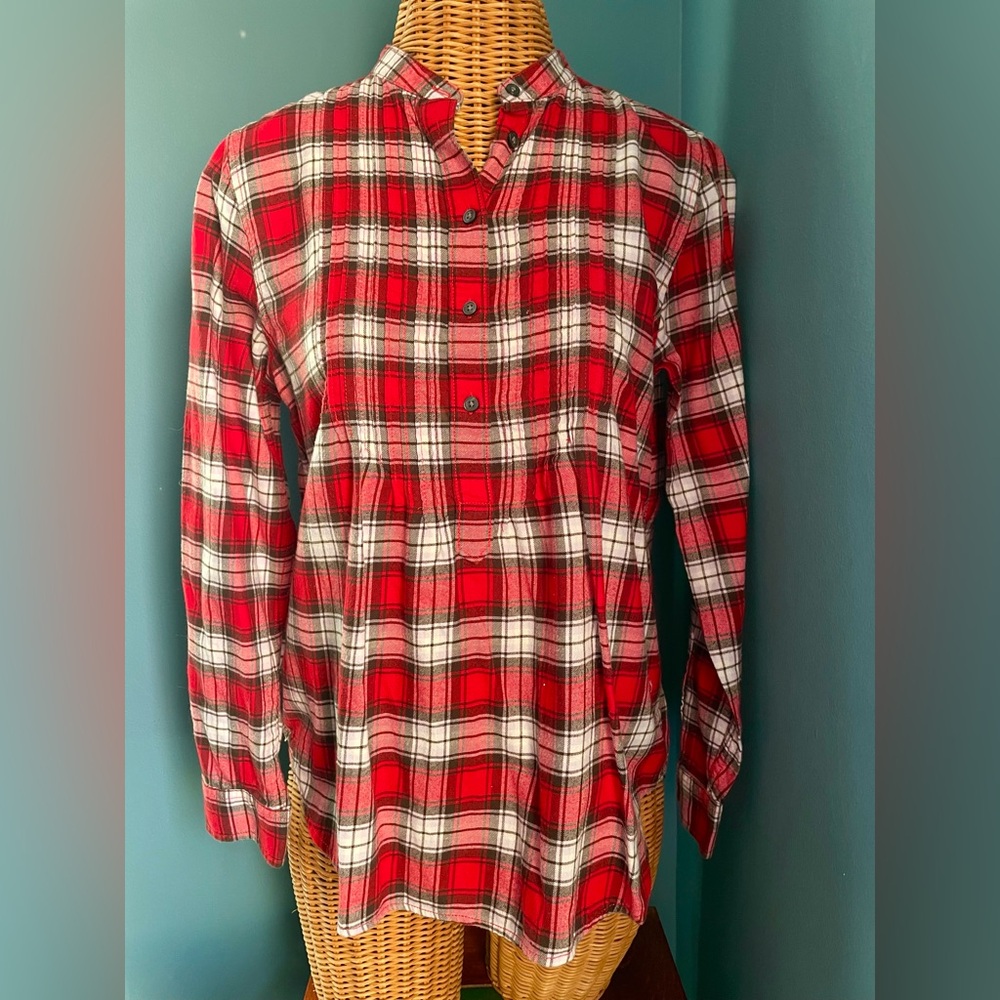 Lands End Women’s Flannel Tunic Red Black White Pintuck 4 Button Front Cotton